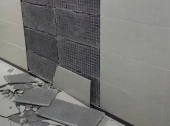 让胡路瓷砖空鼓维修公司分享下让胡路墙砖松动维修的知识